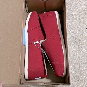 🆕 Toms Red Recycled Cotton Canvas Slip-ons (NWT)